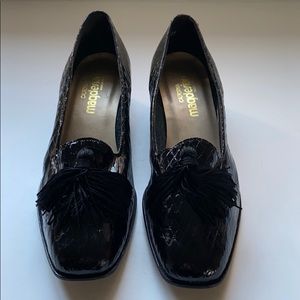 Magderians Black Snake Tussle Block Heel Loafers